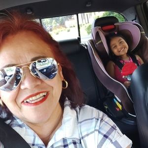 Meet your Posher, Elvia